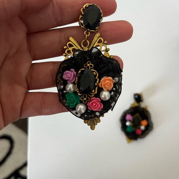 Dolce and Gabbana haute couture inspired earrings - Picture 3 of 4
